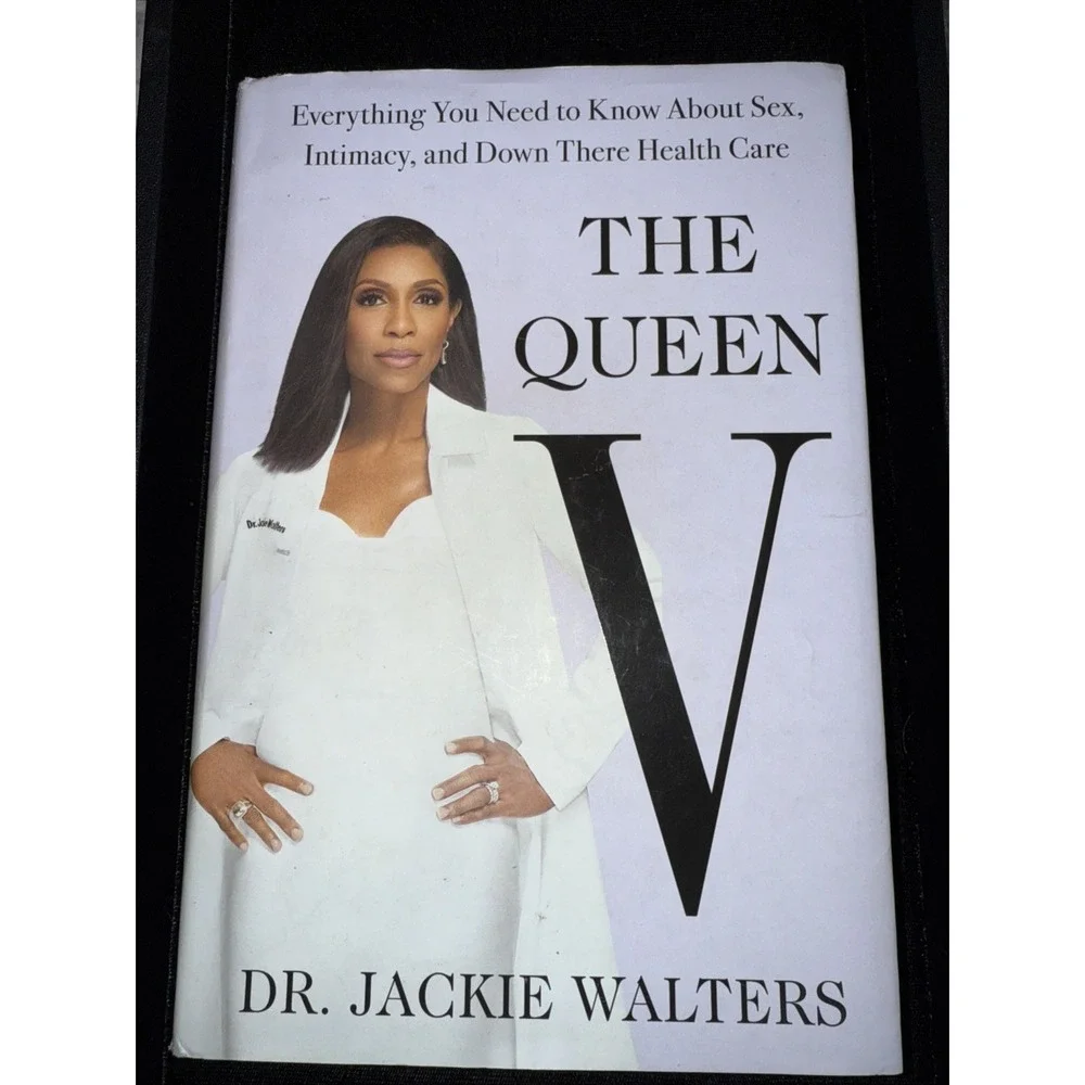 The Queen V ‎ By Dr Jackie Walters  Hardback  5030